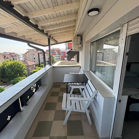 лилия 2 Apartament *