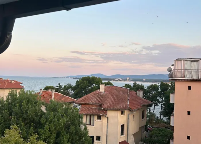 лилия 2 Apartamento Primorsko