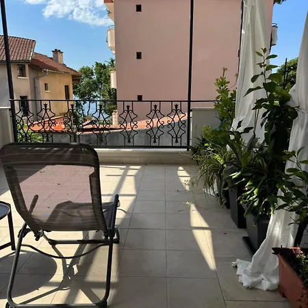 лилия 2 Apartment