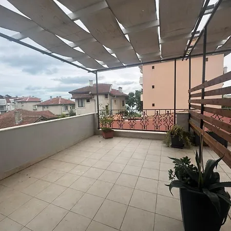 лилия 2 * Primorsko