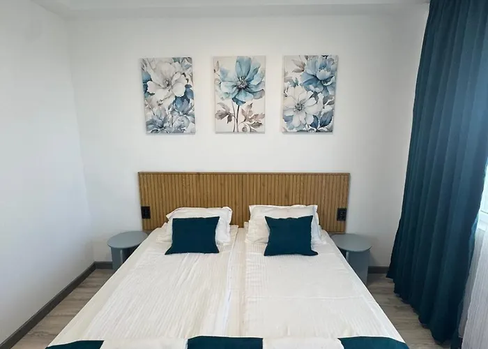 лилия 2 * プリモルスコ